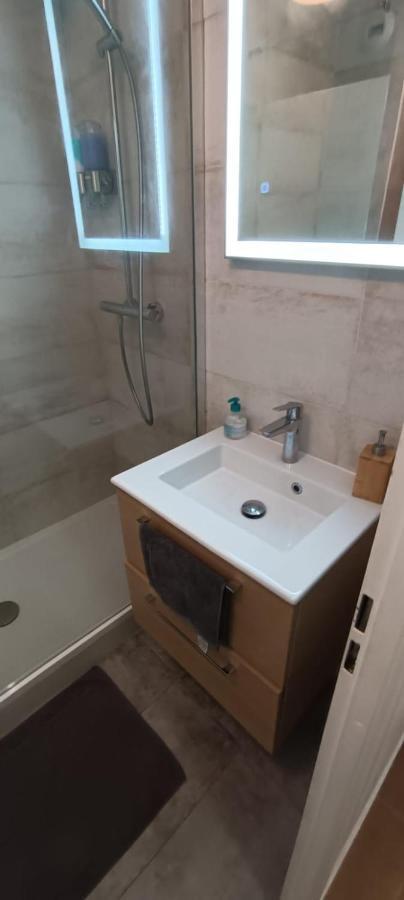 Appart Cosy Auber Porte De Paris Aubervilliers Exterior photo